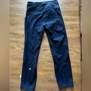 LULULEMON NAVY BLUE LEGGINGS